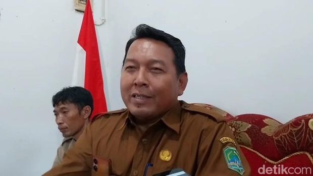 Kepala Desa Cipaku, Nono Karsono.