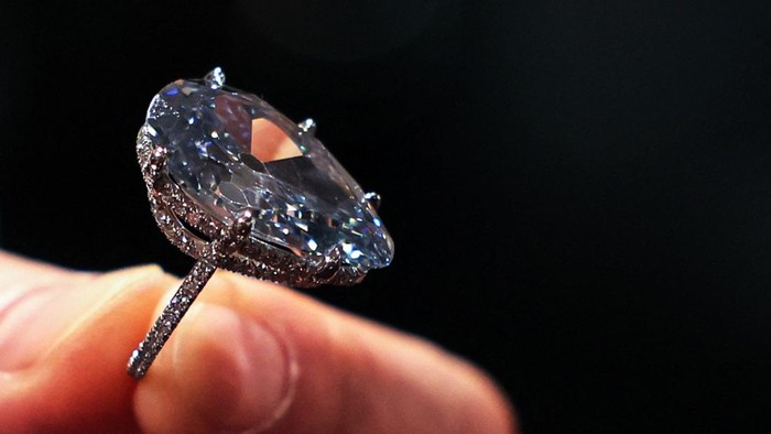The Golconda Blue diamond, a 23 carat blue diamond to be offered for auction, is seen at Christie's auction house in New York City, U.S., April 11, 2025. REUTERS/Shannon Stapleton