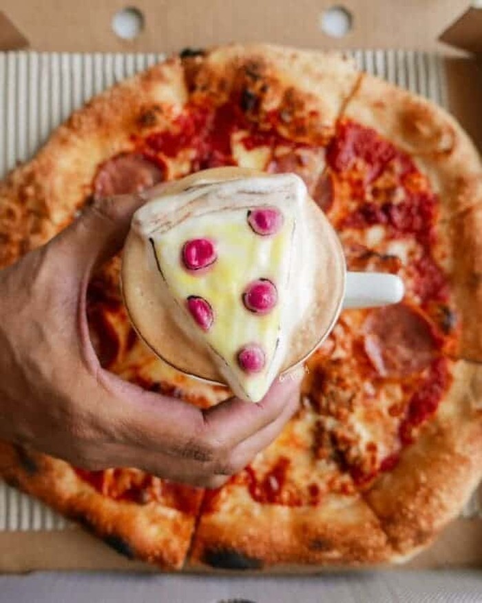 Unik Menggemaskan! 10 Masterpiece Latte Art yang Bikin Tak Tega Minumnya