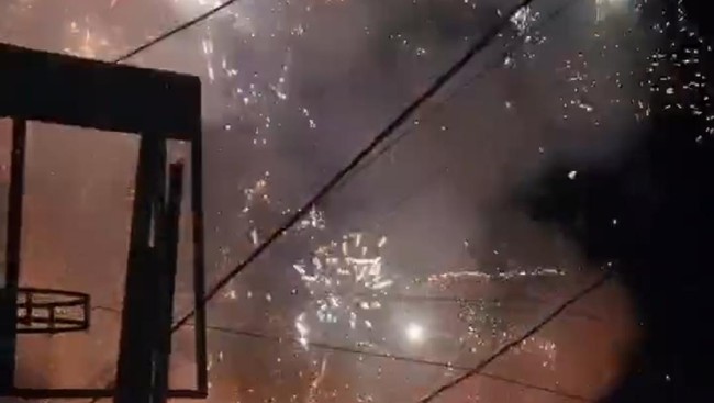 4 Fakta Petasan di Langit Bogor Ternyata Toko Mainan Kebakaran
