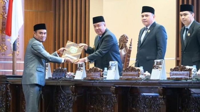 Pansus DPRD Sumsel Sampaikan Hasil LKPJ