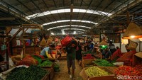Tak ada kenaikan berarti dalam penjualan kebutuhan masyarakat.  