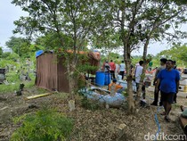 Kematiannya Janggal, Makam Ibu yang Diduga Bunuh Diri di Gresik Dibongkar