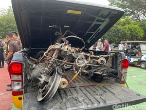 Motor Polisi Ludes Tinggal Rangka Dibakar OTK saat Gerebek Narkoba di Belawan