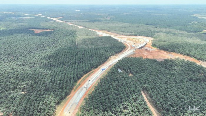Penampakan Terkini Proyek Tol Betung-Tempino-Jambi 170 Km Proyek Jalan Tol Trans Sumatera (JTTS) Tahap II, seperti Jalan Tol Betung – Tempino – Jambi dengan total panjang 170 km terus dikebut. Begini progresnya.