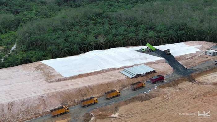 Penampakan Terkini Proyek Tol Betung-Tempino-Jambi 170 Km Proyek Jalan Tol Trans Sumatera (JTTS) Tahap II, seperti Jalan Tol Betung – Tempino – Jambi dengan total panjang 170 km terus dikebut. Begini progresnya.