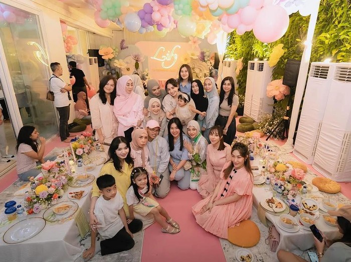 Ulang Tahun ke-1 Lily