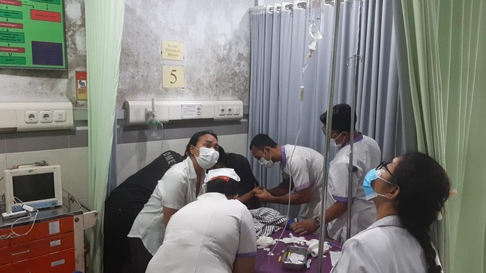 Seorang kakek bernama I Komang Adi Saputra (69) tewas saat menyelamatkan cucunya yang tenggelam di Pantai Gumicik, Desa Ketewel, Kec. Sukawati, Gianyar, Senin (14/4/2025). (Polsek Sukawati)