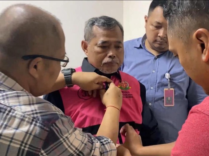 Tampang hakim Djuyamto penerima suap saat ditangkap Kejagung (tangkapan layar)