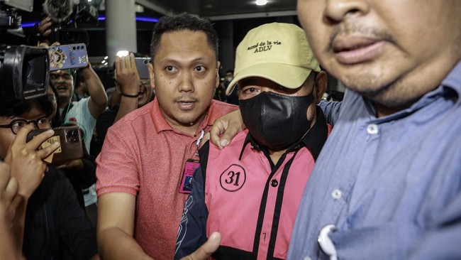 Dari Makelar Zarof Ricar Terbuka Kotak Pandora Makelar Perkara