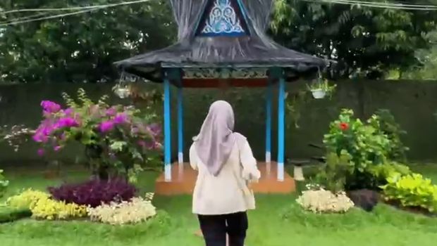 Viral Video Tour Rumah Nenek