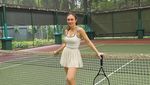 5 Potret Wulan Guritno Pamer Gaya Sporty di Usia 44 Tahun
