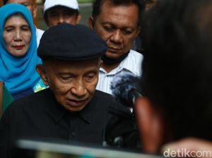 Polemik Ijazah Jokowi: Amien Rais Cs Geruduk UGM, Warek Jelaskan Lagi