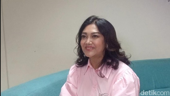 Bella Saphira saat ditemui di kawasan Trans TV.