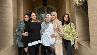 Bella Saphira mengaku sangat bahagia dan senang bisa berteman dengan mereka. Foto: instagram Bella Saphira