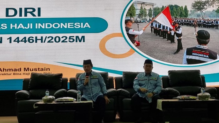Bimtek petugas haji di Asrama Haji Jakarta, Pondok Gede, Jakarta Timur, pada Senin (14/4/2025) hingga Minggu (20/4/2025).