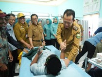 Bupati BBS Buat Program Sunat Gratis di Muaro Jambi, Semua Bisa Ikutan!