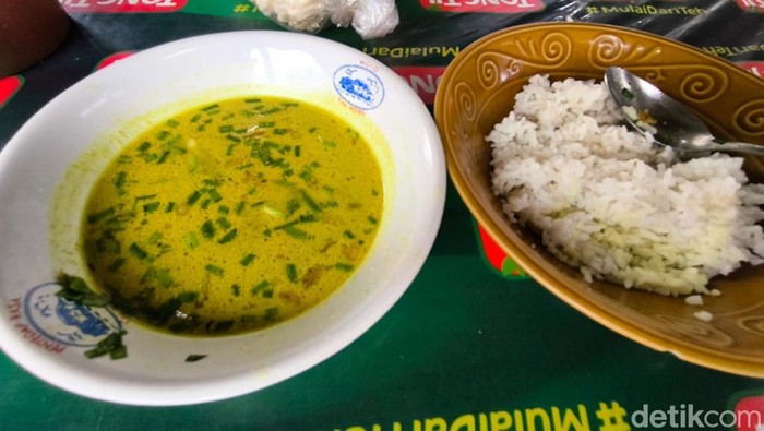 Empal Gentong Dudu Musuh Khas Cirebon Mang Wawan