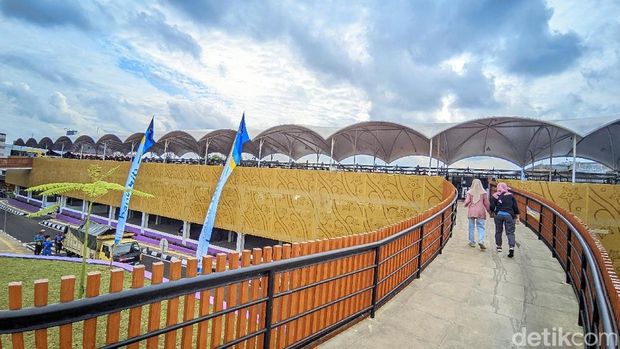 Food Court Alun-alun Ciamis.