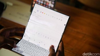 Perilisan global Mate XT Ultimate ini dilakukan di Kuala Lumpur, Malaysia 18 Februari 2025 lalu. Huawei mengedepankan desain, estetika, inovasi dan pengalaman fotografi terbaik di perangkat ini.  Foto: Pradita Utama