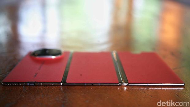 Huawei Mate XT