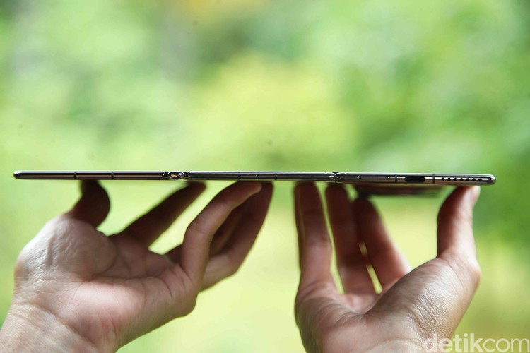 Huawei Mate XT