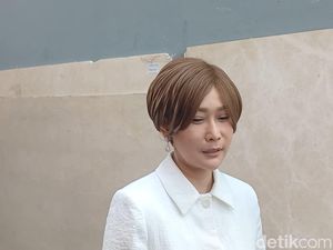 Inul Daratista Cerita Pengalaman Naik Pesawat Mendarat Darurat di Pegunungan