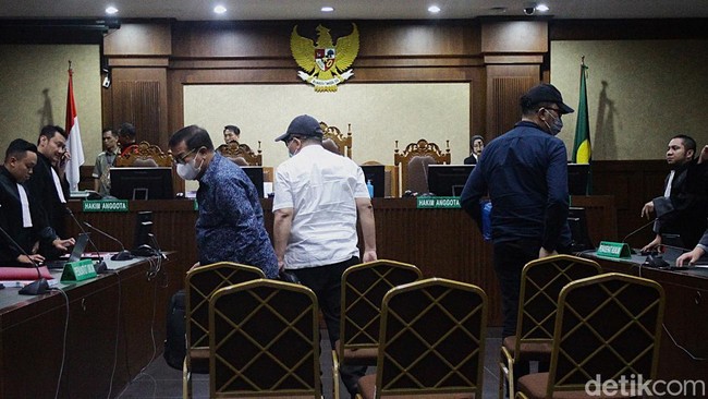 Tuntutan Berbeda ke Hakim-hakim Pembebas Ronald Tannur