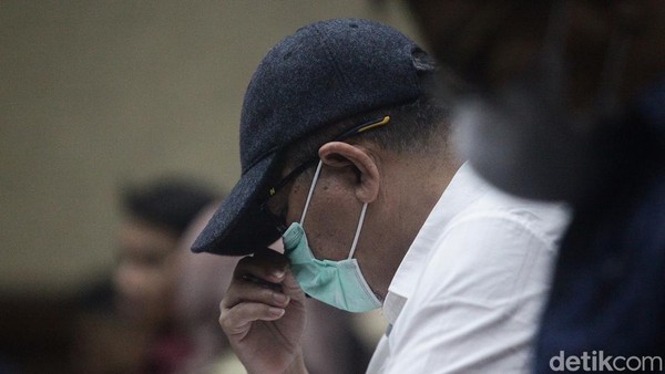 Jaksa Belum Siap, Tuntutan Tiga Hakim Tannur Ditunda