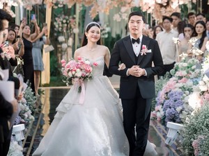 Detail 3 Gaun Pengantin Jessica Jane yang Serba Putih, Elegan!
