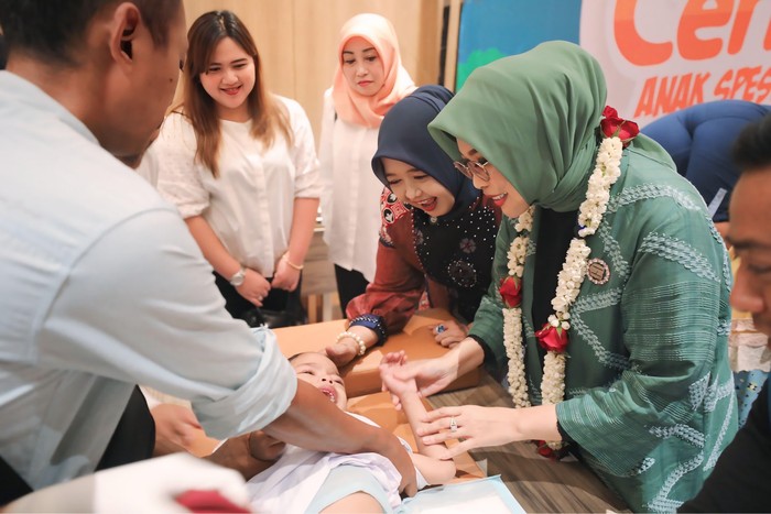 Khitan massal DWP Kemensos