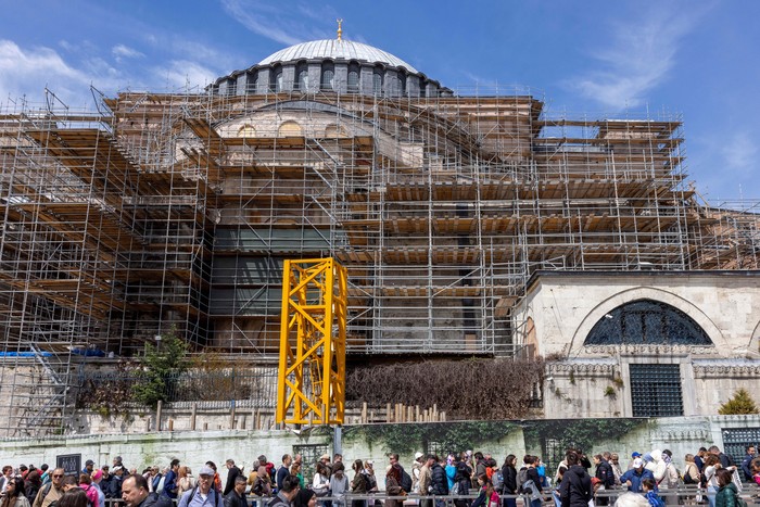A view shows the interior of Ayasofya-i Kebir Cami-i Serifi or Hagia Sophia Grand Mosque, while Turkey begins restoration work on dome of Hagia Sophia, as part of a larger effort to reinforce the structure and conserve its mosaics, in Istanbul, Turkey, April 14, 2025. REUTERS/Umit Bektas