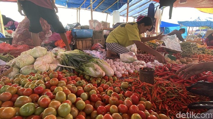 Pedagang cabai di Pasar Lakessi Parepare.