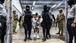Penampakan Anggota Gangster yang Dideportasi AS ke Penjara El Salvador Penampakan Anggota Gangster yang Dideportasi AS ke Penjara El Salvador