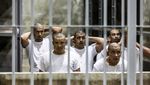 Penampakan Anggota Gangster yang Dideportasi AS ke Penjara El Salvador Penampakan Anggota Gangster yang Dideportasi AS ke Penjara El Salvador