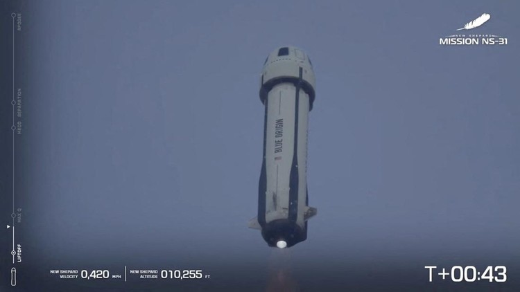 Pop star Katy Perry and journalists Gayle King, Lauren Sanchez, who is also billionaire Jeff Bezos fiance and other participants, blast off into space on a Blue Origin rocket, as part of the New Shepard Mission NS-31, marking the first all-female flight crew in more than six decades, in West Texas, Texas, U.S., April 14, 2025, in this screen grab taken from a video. Blue Origin/Handout via REUTERS    THIS IMAGE HAS BEEN SUPPLIED BY A THIRD PARTY. NO RESALES. NO ARCHIVES. MANDATORY CREDIT