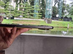 Naksir Kuningnya Poco F7 Ultra, Performa Juga Gagah