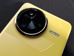 Naksir Kuningnya Poco F7 Ultra, Performa Juga Gagah