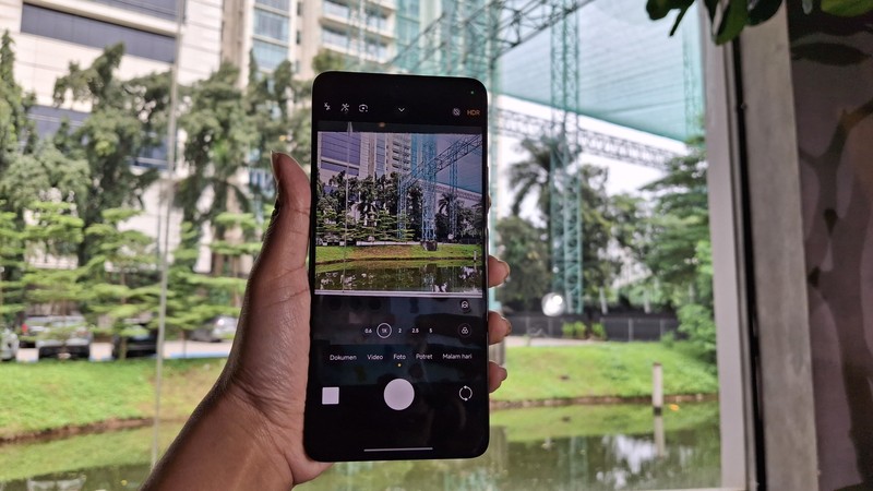 Naksir Kuningnya Poco F7 Ultra, Performa Juga Gagah.