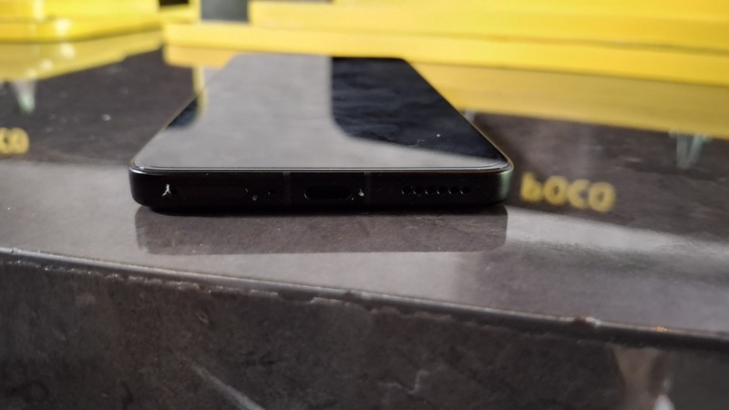 Naksir Kuningnya Poco F7 Ultra, Performa Juga Gagah