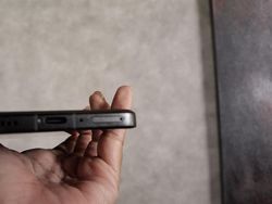 Naksir Kuningnya Poco F7 Ultra, Performa Juga Gagah