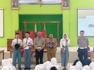 Siswa SMA di Blitar Diajak Patuhi Aturan Berkendara