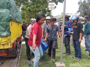 Sopir Truk Tabrak Pensiunan ASN hingga Tewas Serahkan Diri