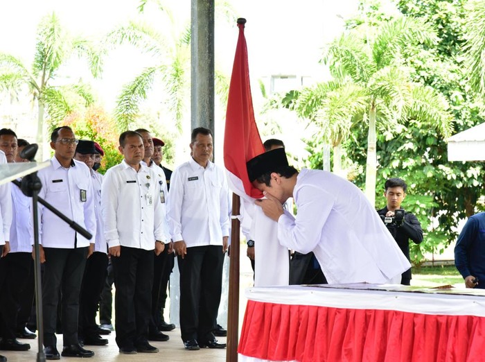 Proses ikrar NKRI narapidana kasus terorisme (napiter) di Lapas Nusakambangan, Cilacap, Selasa (15/4/2025).