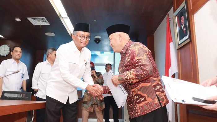 Rapat bersama Bupati Malang, Gubernur Jawa Timur bersama Menteri PU.