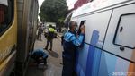 Razia Uji Emisi Sasar Truk dan Bus di Jakarta Timur