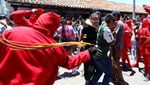 Ritual Cambuk Setan Tandai Dimulainya Perayaan Pekan Suci di El Salvador