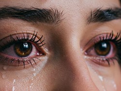 50 Lagu Barat Tentang Mencintai Seseorang Tapi Tak Bisa Dimiliki