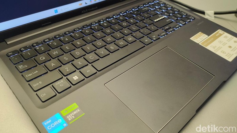 Asus resmi meluncurkan dua laptop gaming terbarunya, yakni Asus Gaming V16 dan K16. Begini wujud dan spesifikasinya.