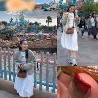 Di kesempatan lain Ayu terlihat lebih girly bak ABG dengan memadukan tas Hermes Lindy dan rok balon putih panjang 7 per 8. Untuk atasannya ia mengenakan kaos putih lengkap dengan jaket. Foto: Instagram/@ayutingting92